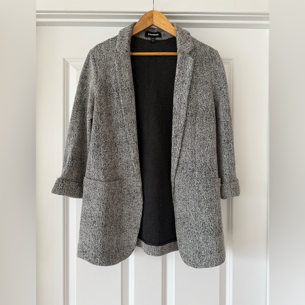 Express Women's Black and White Textured Blazer Girlfriend fit Size S